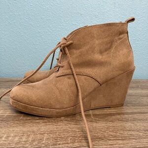 DV by Dolce Vita Wedge Heeled Booties - Brown - 8